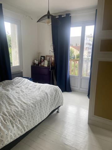 maison à vendre 10 pièces  (85)