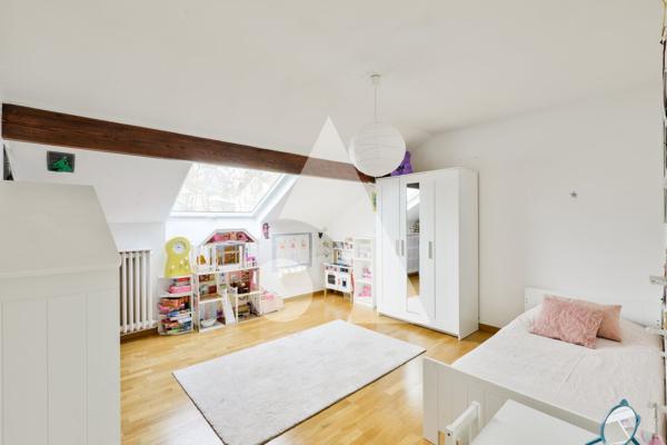 Maison 4 pièces 220 m2