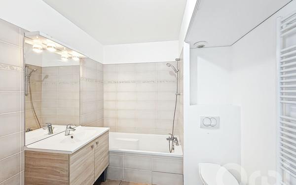 Appartement à vendre    2 pièces • 41 m2 Ambilly