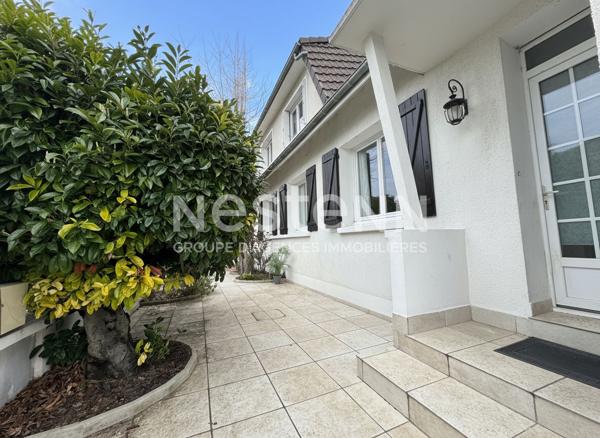 Maison familiale à vendre à Morangis avec 4 chambres 6 pièces, grands volumes, secteur recherché proche des commerces des écoles et des transports
