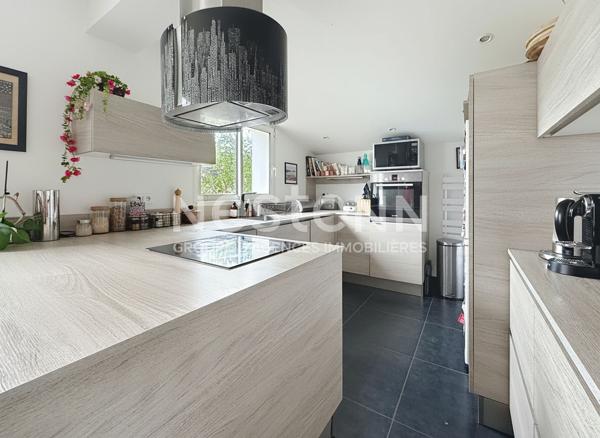 Maison familiale à vendre à Morangis avec 4 chambres 6 pièces, grands volumes, secteur recherché proche des commerces des écoles et des transports