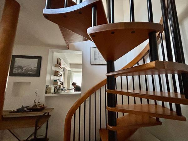 A VENDRE NANTES/ZOLA MAISON AVEC GARAGE ET CHEMINEE