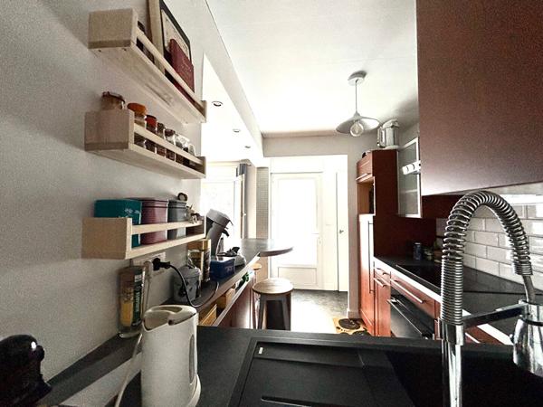 A VENDRE NANTES/ZOLA MAISON AVEC GARAGE ET CHEMINEE
