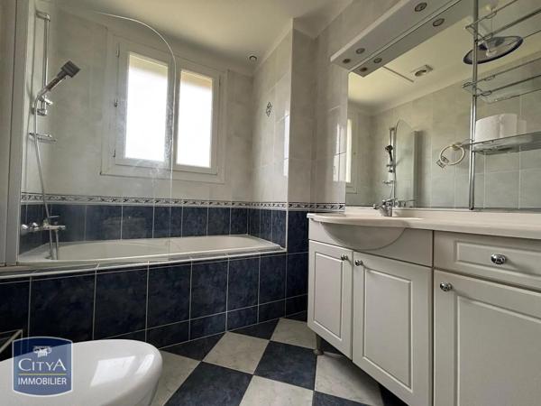 Maison à louer 4 pièces 91.37m² Saint-Nazaire (44600)