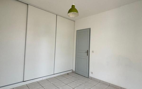 Appartement à louer    2 pièces •  Gréoux-les-Bains