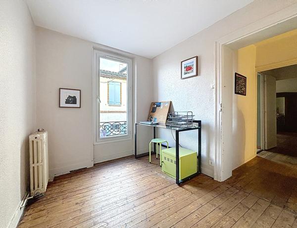 Charmante maison de ville avec 3 chambres + combles à Montauban Ville Bourbon