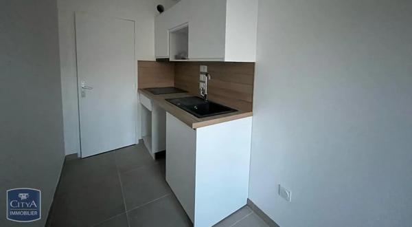 Appartement à louer 2 pièces 61.7m² Chambéry (73000)