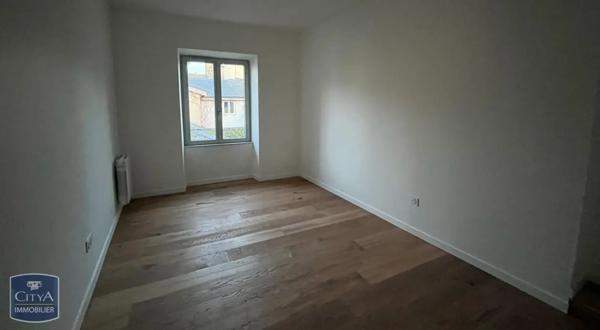 Appartement à louer 2 pièces 61.7m² Chambéry (73000)