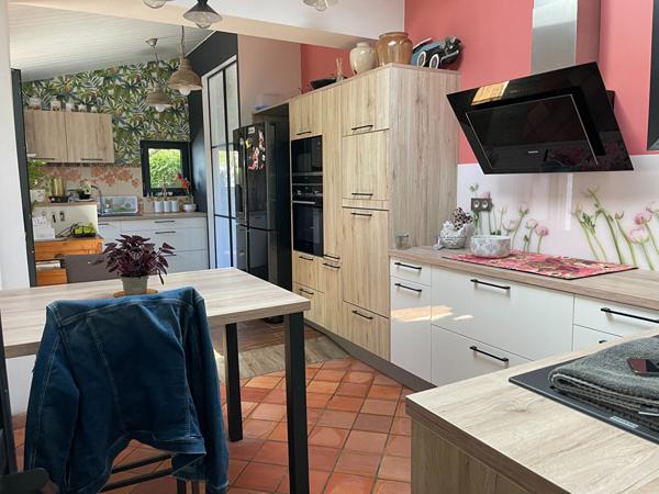 À deux pas du Port de la Cotinière ? Maison familiale de 162 m² avec jardin