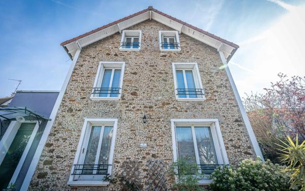 Maison à vendre    6 pièces • 137,80 m2 Joinville-le-Pont