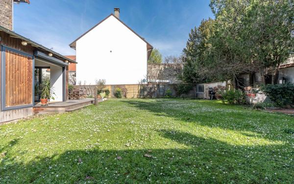 Maison à vendre    6 pièces • 137,80 m2 Joinville-le-Pont