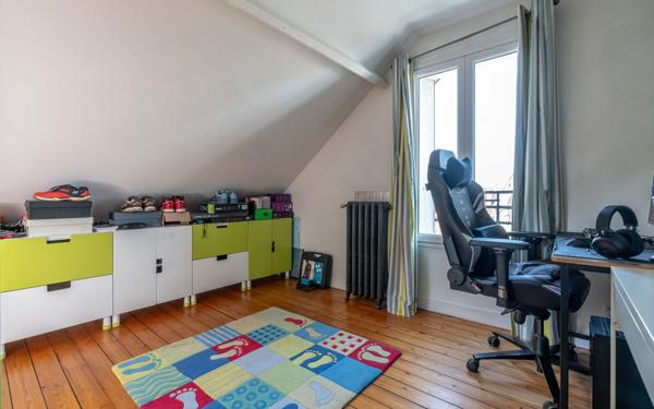 Maison à vendre    6 pièces • 137,80 m2 Joinville-le-Pont