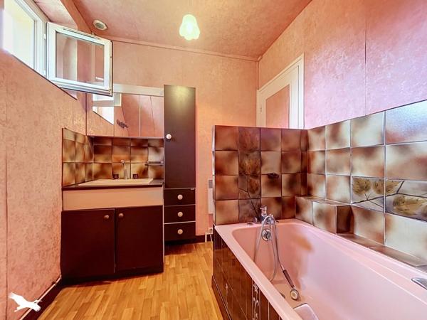 Maison 171 359 € Châteaulin 5 p 84 m² DPE E
