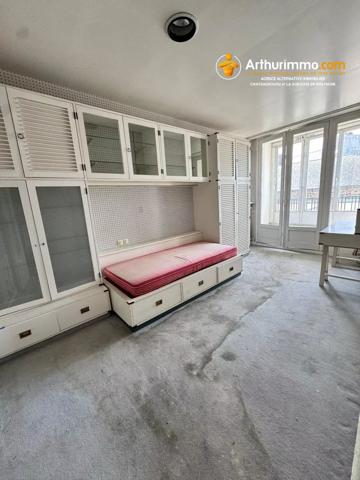 Vente                                                      Immeuble
                        
                     6 pièces                      205 m2                     à La Guerche-de-Bretagne
