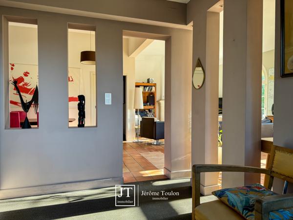 Maison
                                                                                                                                                                                                                                                                                                                        8 pièce(s)                                                                                                                                                                                                          6 chambre(s)                                                                                                                                                                                                          204  m²
