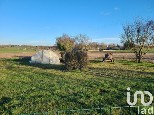 Maison rustique 6 pièces de 118 m² à Vernoil-le-Fourrier (49390)