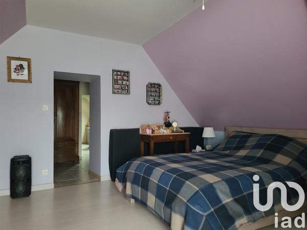 Maison rustique 6 pièces de 118 m² à Vernoil-le-Fourrier (49390)