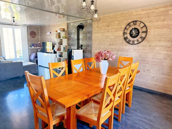 Maison de 106 m2 sur sous-sol, 4 chambres, jardin.