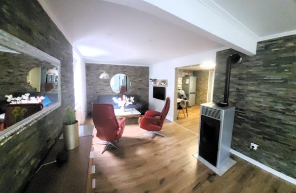 Soultzeren (68140) Propriété composée de 3/4 logements idéal résidence principale et exploitation gites