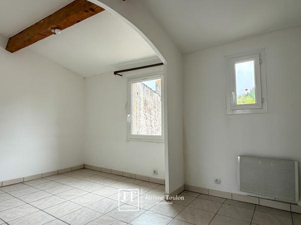 Appartement
                                                                                                                                                                                                                                                                                                                        2 pièce(s)                                                                                                                                                                                                          1 chambre(s)                                                                                                                                                                                                          41  m²