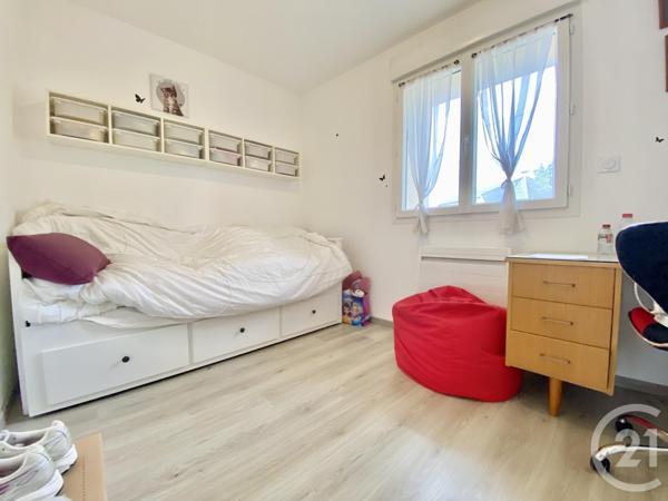 Appartement T3 à vendre  3 pièces - 53,31 m2 LES ABRETS EN DAUPHINE - 38