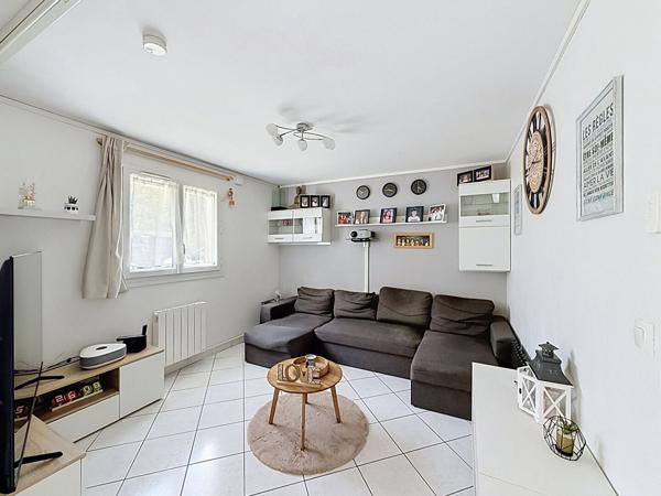 Maison Nanteuil-lès-meaux - 4 chambres - jardin de 530 m2 - Plusieurs stationnements