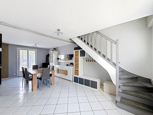 Maison Nanteuil-lès-meaux - 4 chambres - jardin de 530 m2 - Plusieurs stationnements