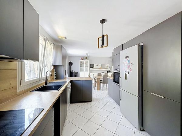 Maison Nanteuil-lès-meaux - 4 chambres - jardin de 530 m2 - Plusieurs stationnements