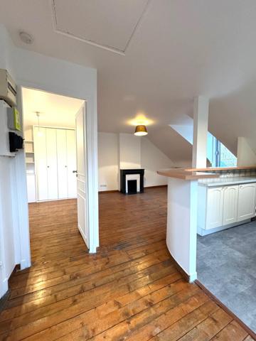 Appartement de 2 pièces en plein centre ville de Gagny... 4 min RER E...