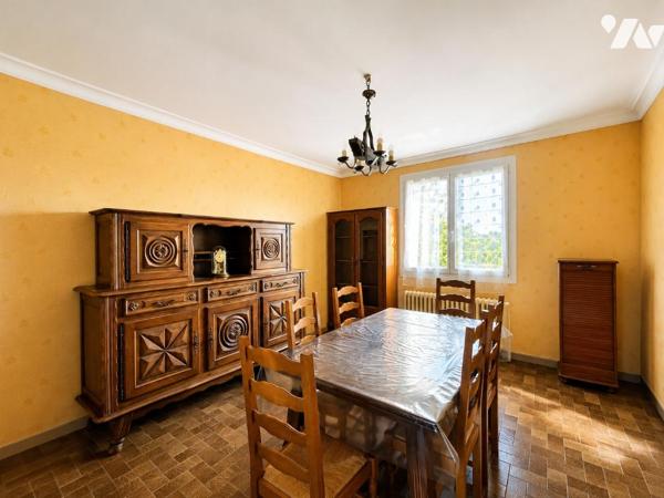 Maison sur sous-sol complet – MONTJEAN SUR LOIRE