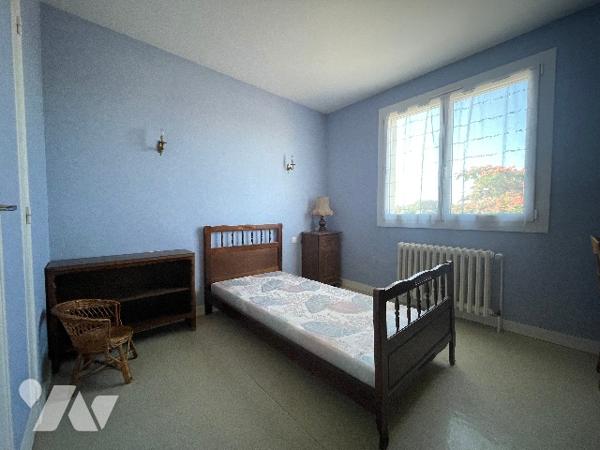 Maison sur sous-sol complet – MONTJEAN SUR LOIRE