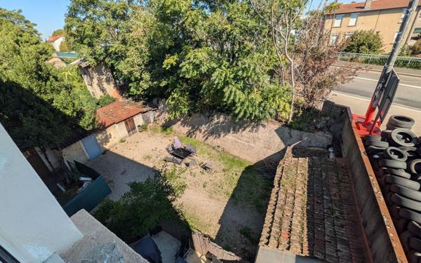 Appartement à vendre    1 pièce • 26 m2 Pierre-Bénite