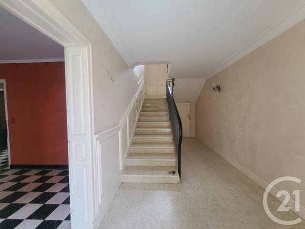 Maison à vendre  9 pièces - 221,50 m2 UZES - 30