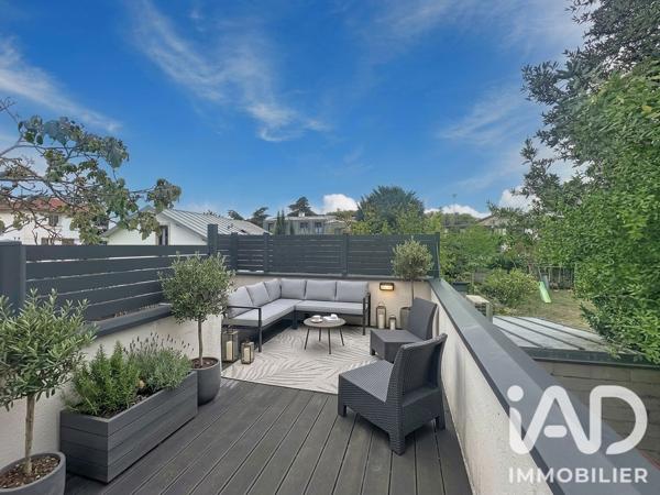 Maison à vendre 8 pièces 153 m² Suresnes