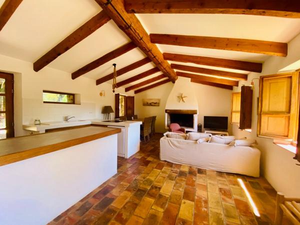 CORSE (20)- Commune de SOTTA, 10 minutes aéroport FIGARI et 15 min de PORTO VECCHIO belle maison T4 avec piscine