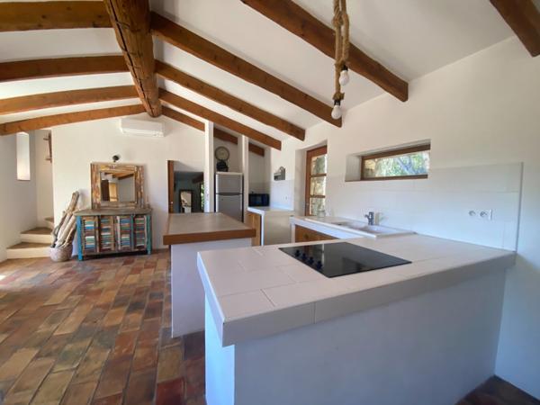 CORSE (20)- Commune de SOTTA, 10 minutes aéroport FIGARI et 15 min de PORTO VECCHIO belle maison T4 avec piscine