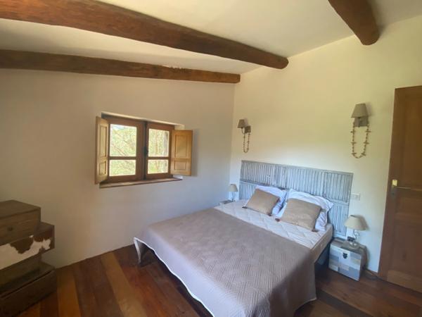 CORSE (20)- Commune de SOTTA, 10 minutes aéroport FIGARI et 15 min de PORTO VECCHIO belle maison T4 avec piscine