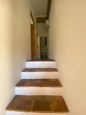 CORSE (20)- Commune de SOTTA, 10 minutes aéroport FIGARI et 15 min de PORTO VECCHIO belle maison T4 avec piscine