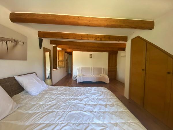 CORSE (20)- Commune de SOTTA, 10 minutes aéroport FIGARI et 15 min de PORTO VECCHIO belle maison T4 avec piscine