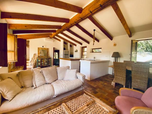 CORSE (20)- Commune de SOTTA, 10 minutes aéroport FIGARI et 15 min de PORTO VECCHIO belle maison T4 avec piscine