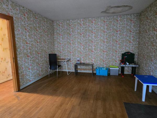 Maison de ville avec local commercial