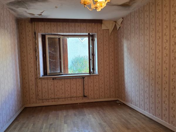 Maison de ville avec local commercial