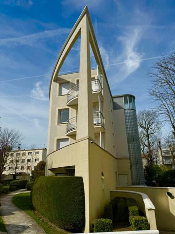 Limite Le Raincy!!! Grand Studio de 34m2!!!