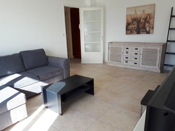 Appartement Cannes 2 pièces 54.06 m2 location meublée longue durée