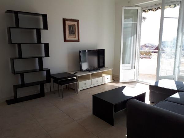 Appartement Cannes 2 pièces 54.06 m2 location meublée longue durée