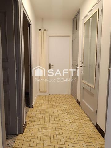 Maison de bourg 85 m2 deux chambres