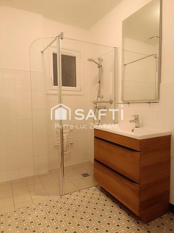 Maison de bourg 85 m2 deux chambres