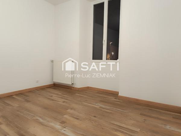 Maison de bourg 85 m2 deux chambres