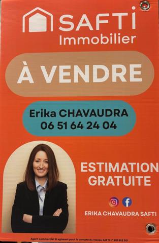 maison de ville, parking privée derrière portail