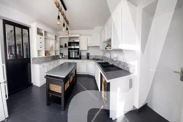 Maison landaise rénovée avec piscine – 5 chambres – Biscarrosse - 40600 Biscarrosse - Réf 86991810